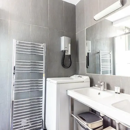 Champs Elyssee 40 Sqm * Paris